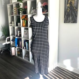 Anne Klein black and white stretchy fit dress